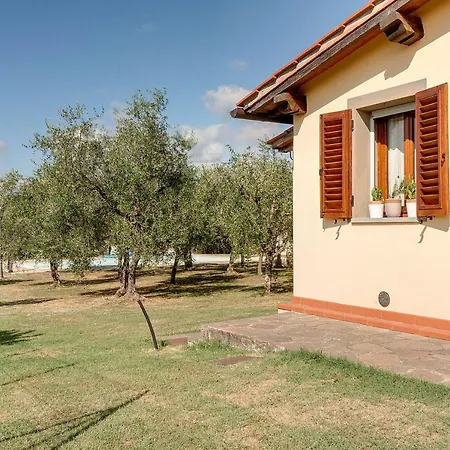 Holiday home Casa De' Fossi *